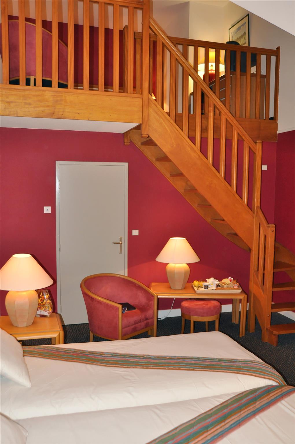 Domaine De La Foret D'Orient, Logis Hotel, Restaurant, Spa Et Golf Rouilly-Sacey Zewnętrze zdjęcie